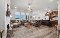 89 Meadowview, Durant, OK 74701