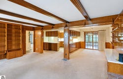 1054 North Drive, Mt Pleasant, MI 48858