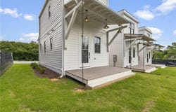 184 W Jarrard Street, Cleveland, GA 30528