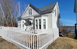 900 Main Street, Calais, ME 04619