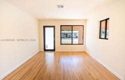 415 E 52nd St, Hialeah, FL 33013