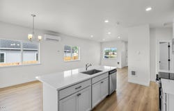 SW 6th Street, Metolius, OR 97741