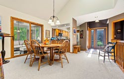 8 Rock Cove Lane, GALENA, IL 61036