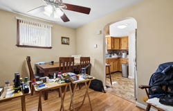 2422 Bretton Place, Columbus, OH 43211