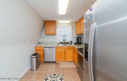 6085 Apache Drive, Kiln, MS 39556