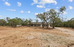 117 Sylas Hayes Loop, Pleasanton, TX 78064