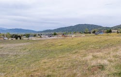 Harness Dr, Tehachapi, CA 93561