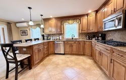 35 Knob Hill Road, Peru, NY 12972