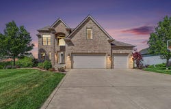 8940 Doubletree Drive N, Winfield, IN 46307