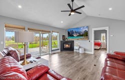 7082 E Poleline Ave, Post Falls, ID 83854