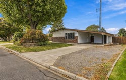 424 S Dawes, Kennewick, WA 99336