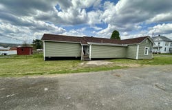 347 E Oak St, Covington, VA 24426
