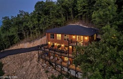 1990 Blackthorn Tr, Sevierville, TN 37876