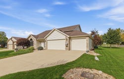 2831 BRIARDALE Drive, Fort Wayne, IN 46825