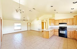 1106 W Eagle Pass, Alpine, TX 79830