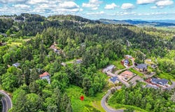 Aerie Park Pl, Eugene, OR 97405