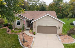 1936 Hunters Ridge Drive, Huntington, IN 46750