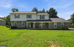 2400 E GATE DR, SILVER SPRING, MD 20906