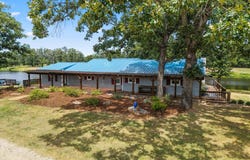 992 RS County Road 4325, Emory, TX 75440
