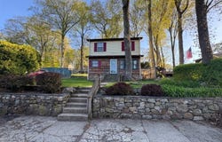 19 E Shore Rd, Jefferson Twp., NJ 07849-1770