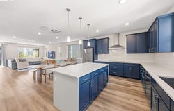 2825 Crusader ST, Alameda, CA 94501