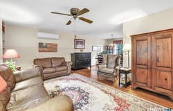 35 Nutmeg Lane, Shelton, CT 06484