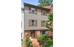 15 GEORGETOWN GREEN, CHARLOTTESVILLE, VA 22901