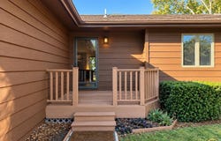 6221 Ridgeview DR, Ozawkie, KS 66070