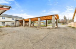 214 N Pacific Highway, Talent, OR 97540