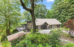 59 Stewart Rd, Cullowhee, NC 28723
