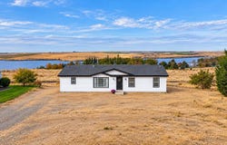 117 Lakeview Dr., Burbank, WA 99323