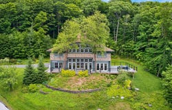 6 Trail View Lane, Dover, VT 05356