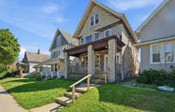 3713 E Cudahy Ave, Cudahy, WI 53110