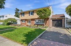 195 N Utica Avenue, Massapequa, NY 11758