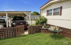 1500 W 7th St #61, Weiser, ID 83672