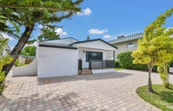 85 SW 30th Ave, Miami, FL 33135