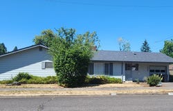 2495 TAYLOR St, Eugene, OR 97405