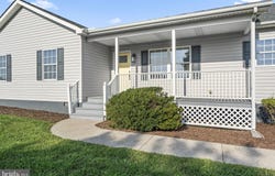 569 SAFE HARBOR LNDG, HAGUE, VA 22469