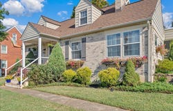 1032 Jeanette Ave, Vinton, VA 24179