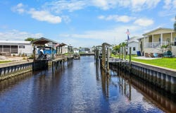 116 W SAINT JOHNS Way, APOLLO BEACH, FL 33572