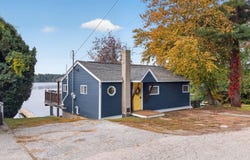 20 Lakeside Drive, Sandown, NH 03873