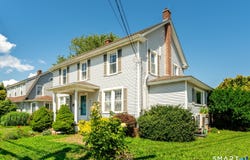 558 Ocean Avenue, New London, CT 06320