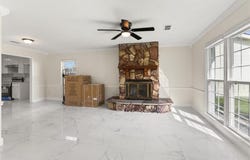 2536 EASTVIEW Drive, Harvey, LA 70058