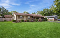 1231 Springdale Lane, Elk Grove Village, IL 60007