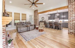 449 Glenwild Dr, Thibodaux, LA 70301