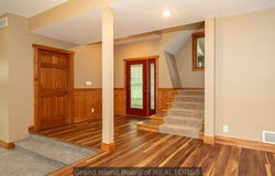51 Sonja Dr, Doniphan, NE 68832