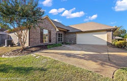 1145 Spanish Oak Drive, Pearl, MS 39208