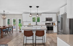 6273 OCCOQUAN FOREST DR, MANASSAS, VA 20112
