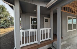 1302 Jackson Ave, LaGrande, OR 97850