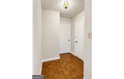 1977 Brian Way, Decatur, GA 30033